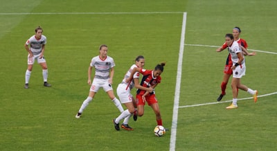 الزمالك ضد الأهلي مباشرمواجهة نارية تتجدد في الدوري المصري